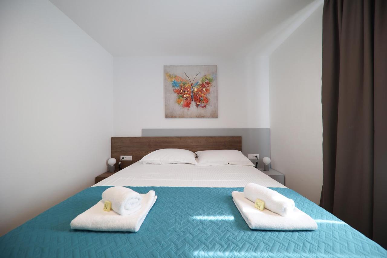 Apartmani Diklo Zára Kültér fotó
