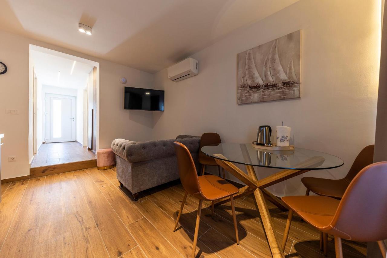 Apartmani Diklo Zára Kültér fotó