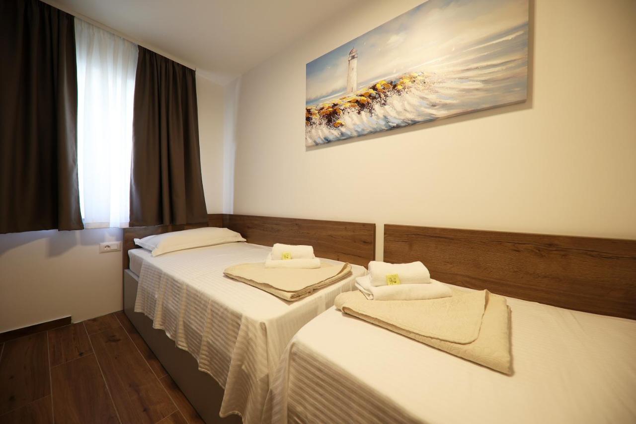 Apartmani Diklo Zára Kültér fotó