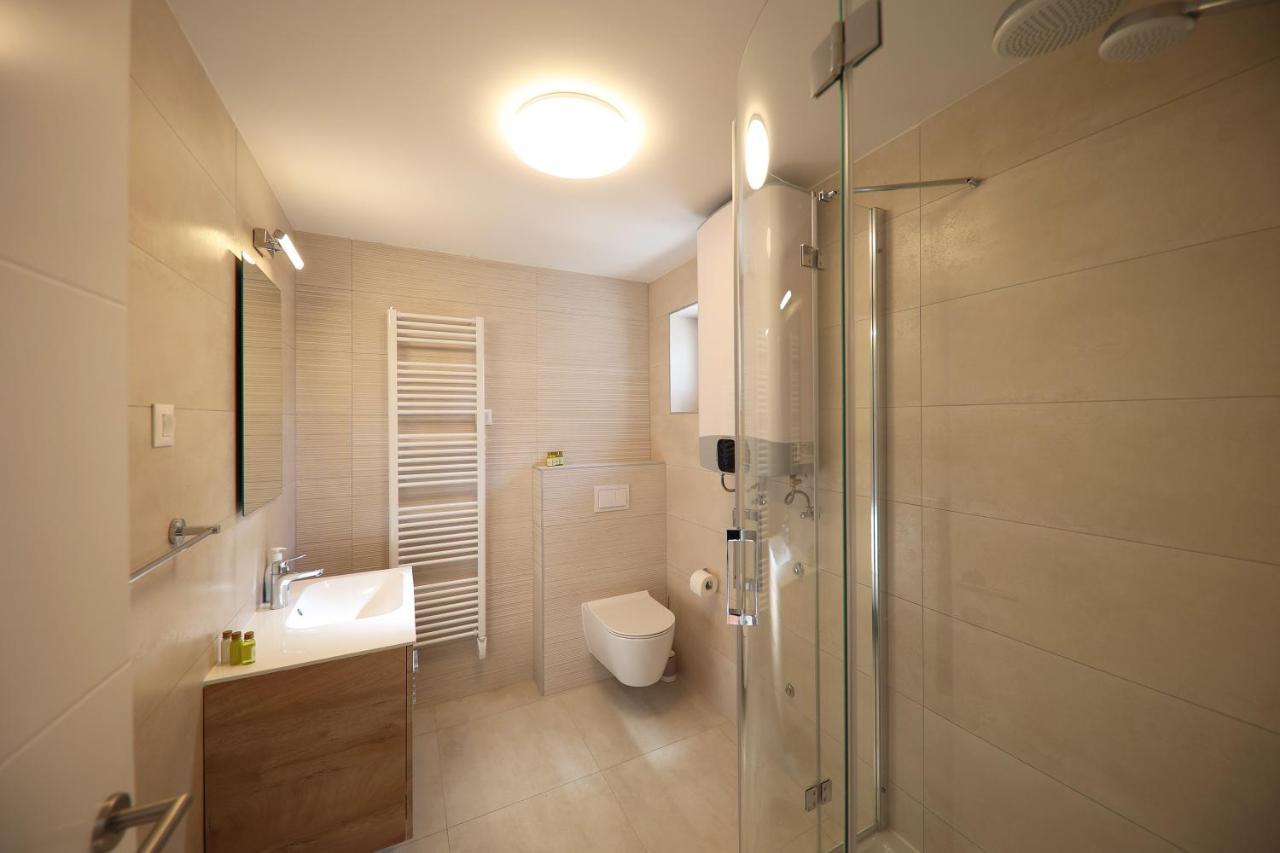 Apartmani Diklo Zára Kültér fotó