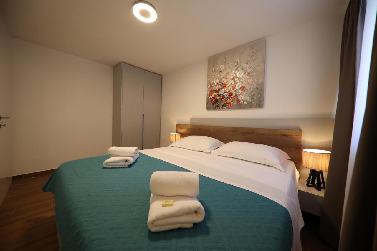 Apartmani Diklo Zára Kültér fotó