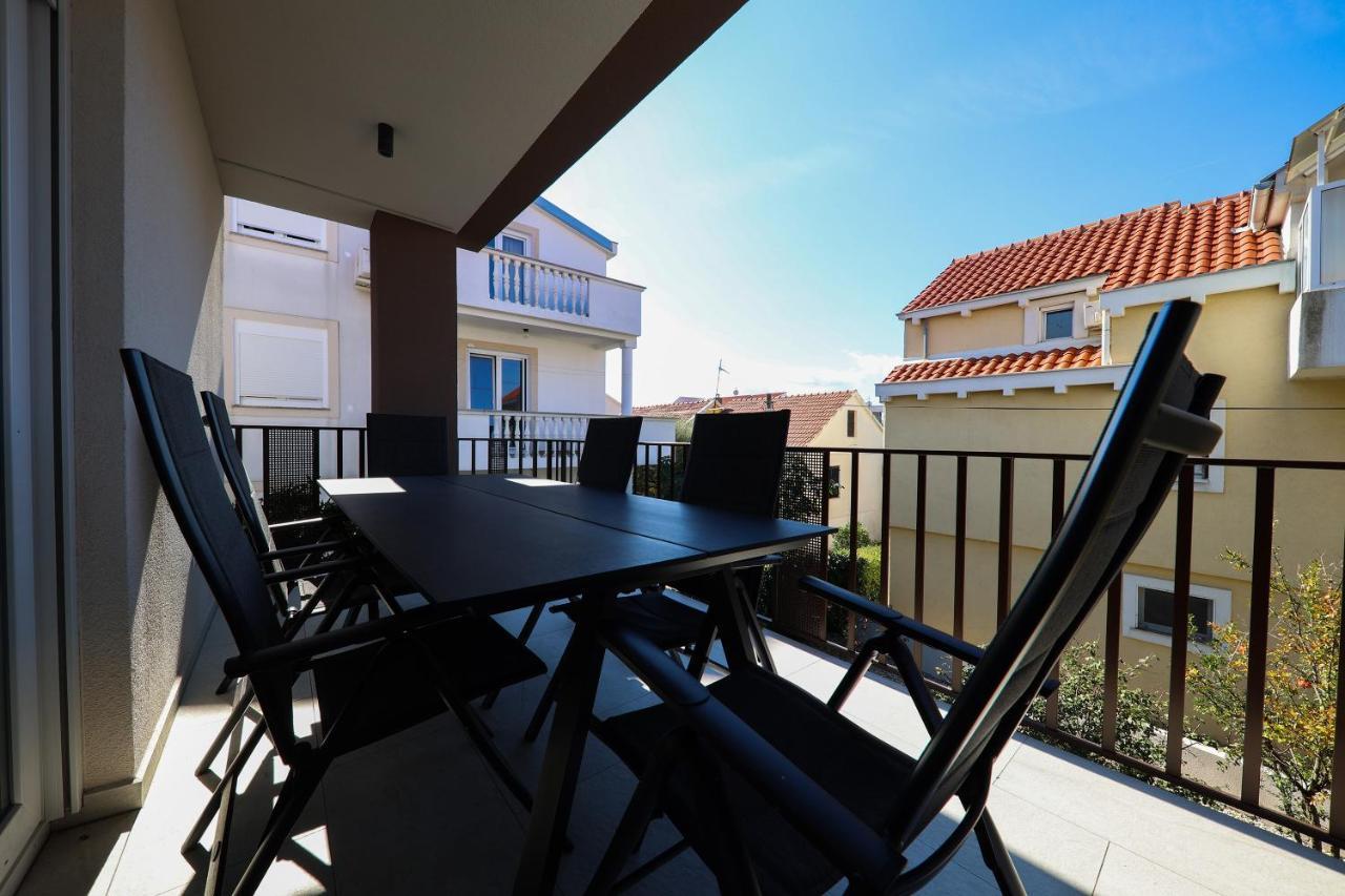 Apartmani Diklo Zára Kültér fotó