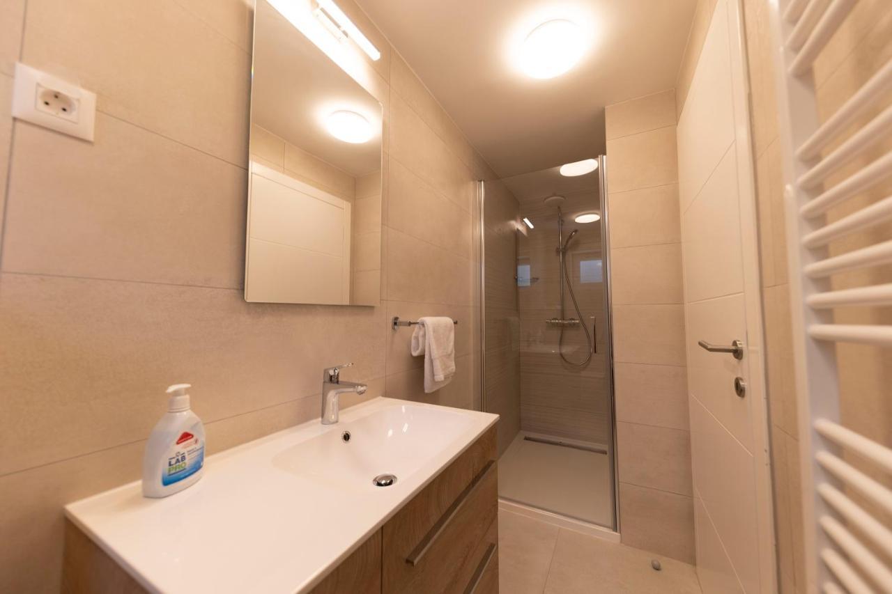 Apartmani Diklo Zára Kültér fotó